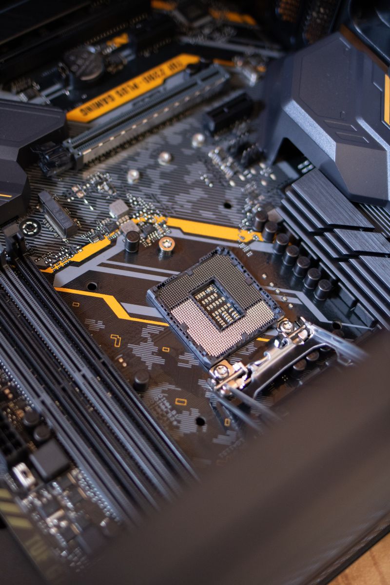 Enterprise AI Server Prices Surge 15% as High-Bandwidth HBM Memory Supply Chokes Industry