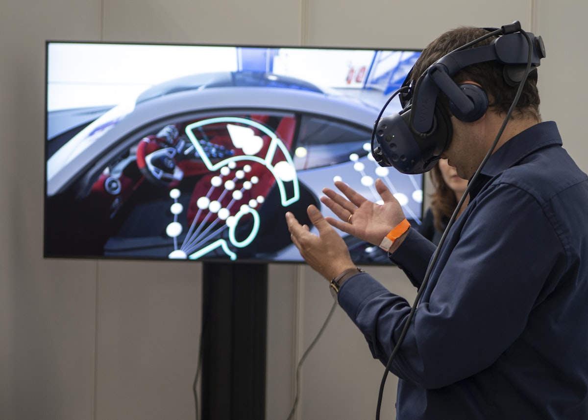 Apple to Broadcast Live Friday Night Baseball in Immersive 3D Video on Vision Pro