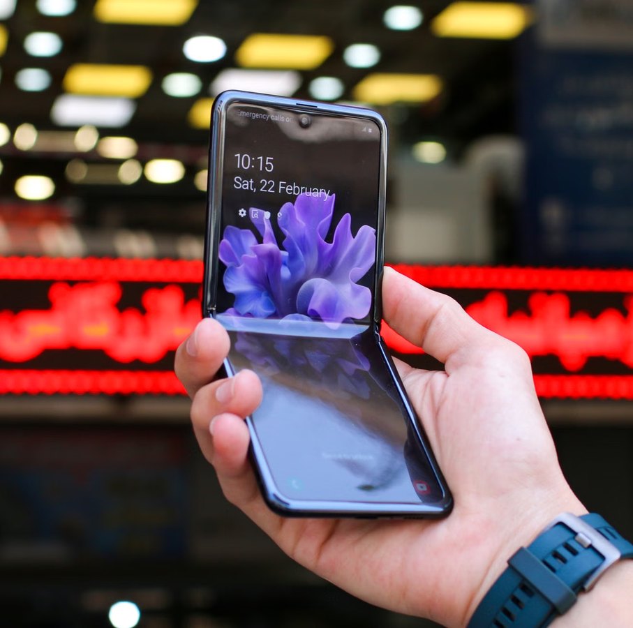 Samsung’s $1,900 Z Fold 8 is still vulnerable to pocket lint