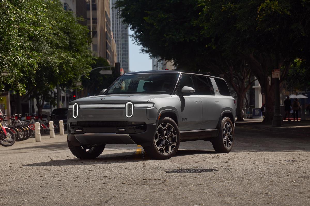Rivian Details 2027 R1S and R1T Refresh: Captain's Chairs, Upgraded Compute & Range