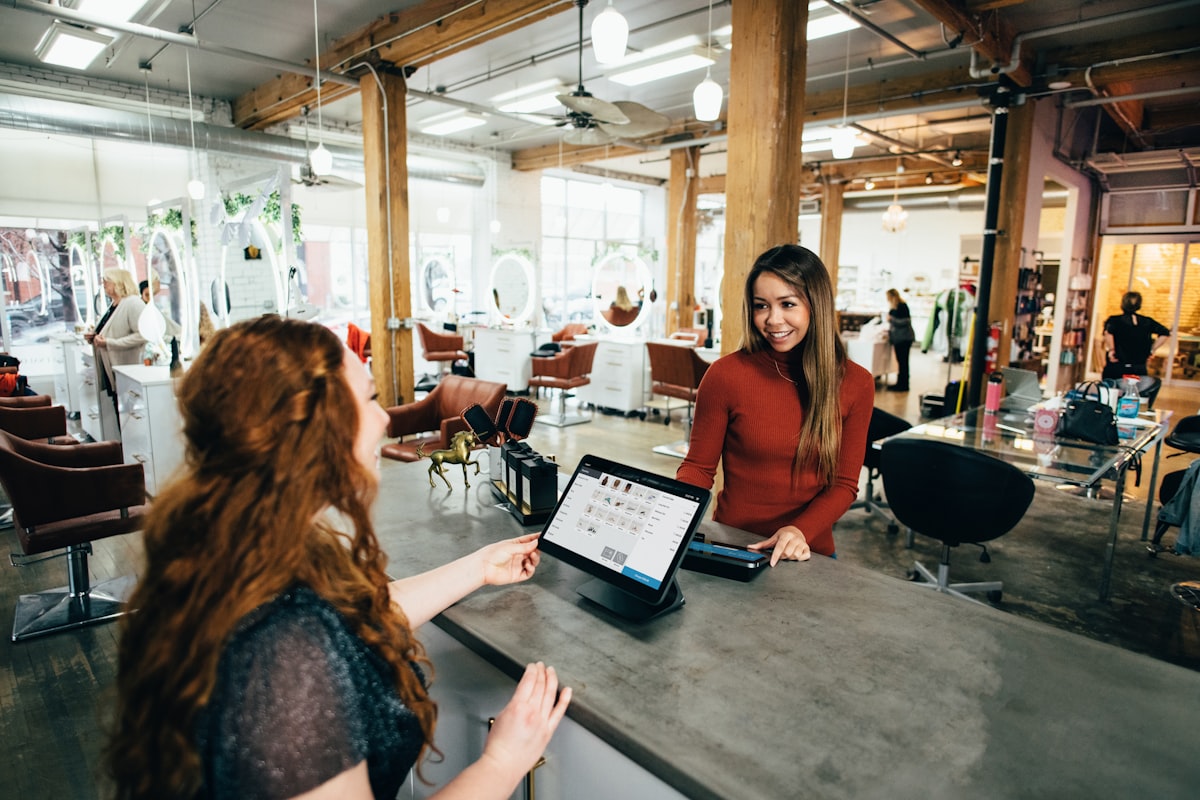 Shopify Reports AI Search Integration Boosts Merchant Sales and Organic Traffic