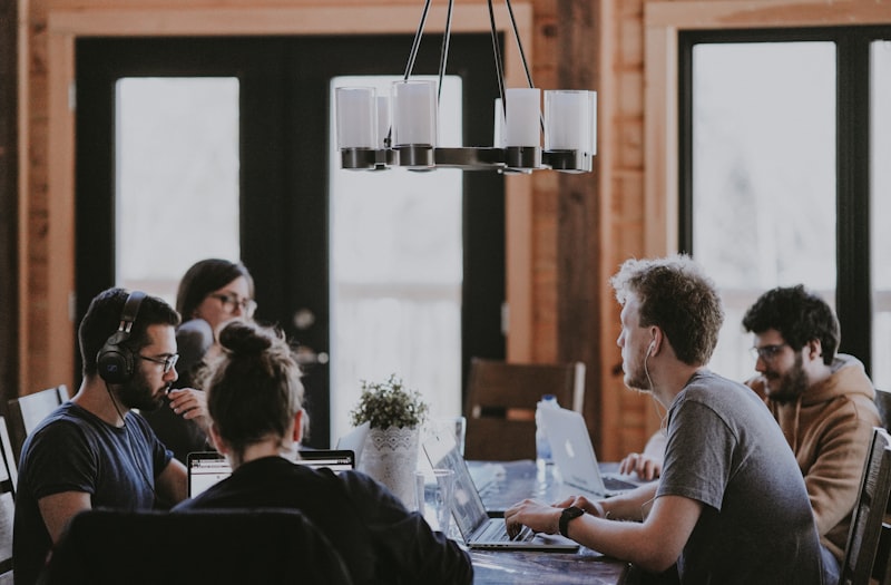 Tech Layoffs Hit 140,000 in 2026: Restructuring Teams