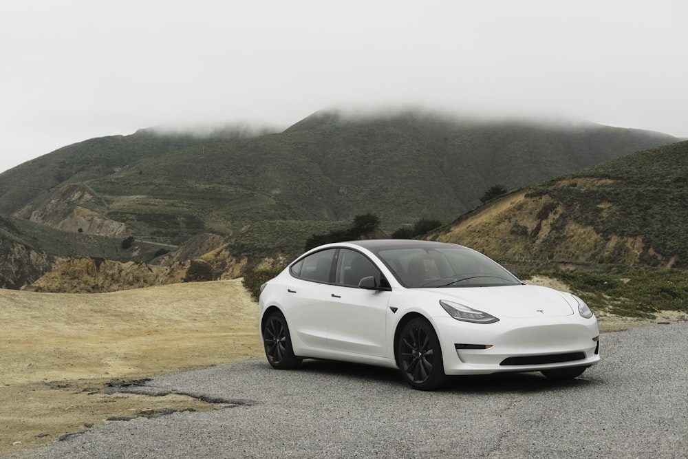 Chinese Regulators Order Tesla to Issue Over-the-Air Software Recall for 3M Vehicles